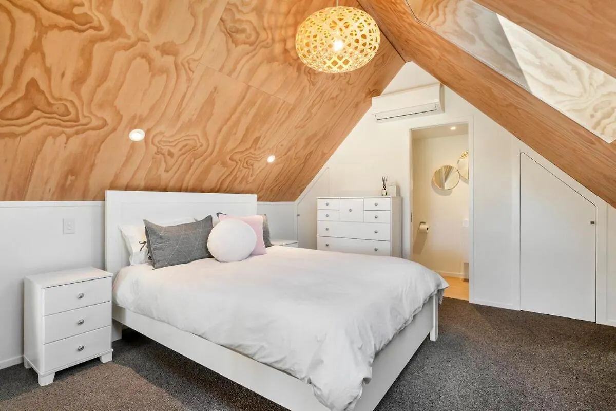 The Cabin - Holiday Home Wellington