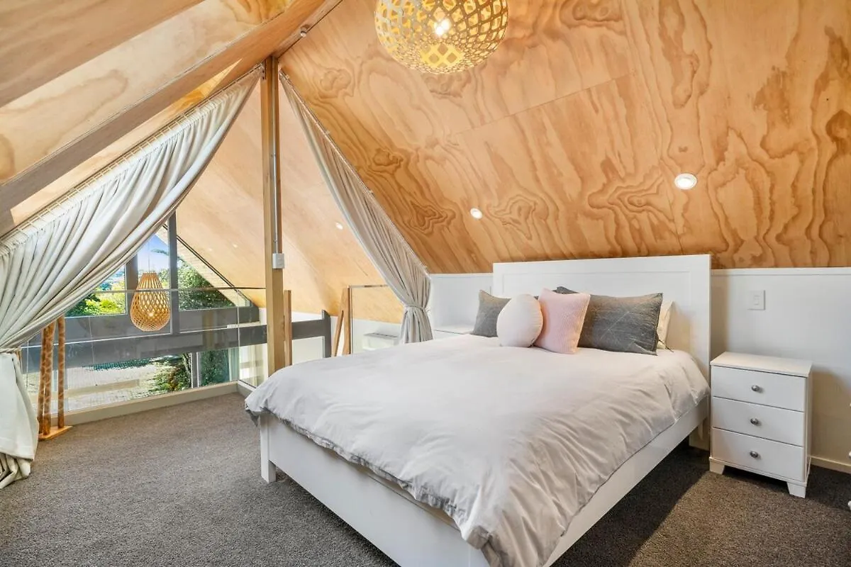 The Cabin - Holiday Home Wellington 0*,  New Zealand